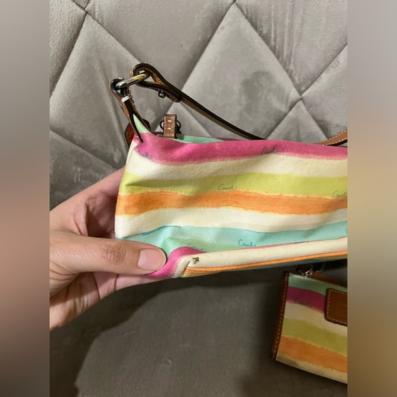 Coach mini purse - Picture 3 of 3